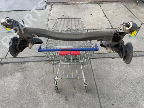 Bakaksel Bakaksel PEUGEOT 308 SW III (FC_, FJ_, FR_, F4_, FN_) BlueHDi 130 (FCYHZL, FCYHZT) (131 hp) 33696619 33696619