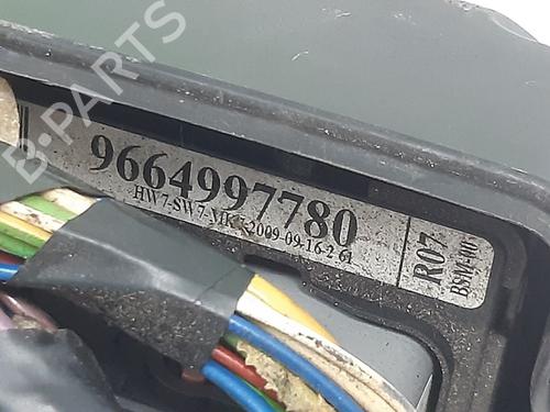 Fuse box CITROËN C3 Picasso (SH_) 1.4 VTi 95 (SH8FSC, SH8FP0, SH8FP6) | BP25884996E1 