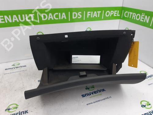 Used Glove box Glove box 17918453 17918453