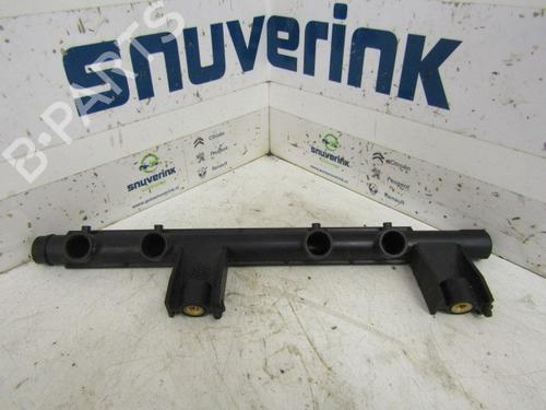 Used Injection rail Injection rail RENAULT TWINGO I (C06_) 1.2 (C066, C068) (58 hp) 21111384 21111384
