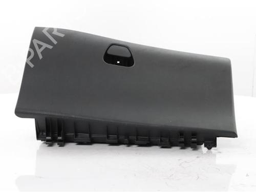 glove-box-toyota-aygo-x-_b7_-2022-38618865 main image