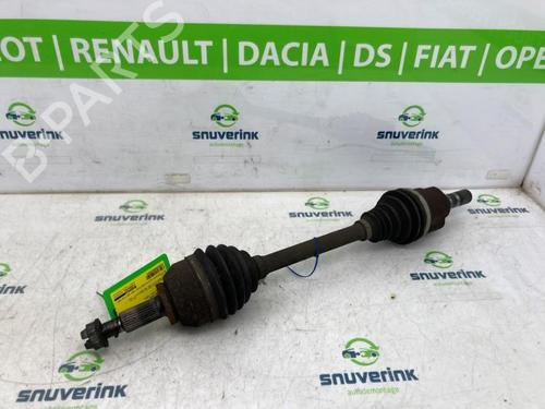 Used Left front driveshaft Left front driveshaft OPEL VIVARO B Van (X82) 1.6 CDTI (05) (120 hp) 40582620 40582620