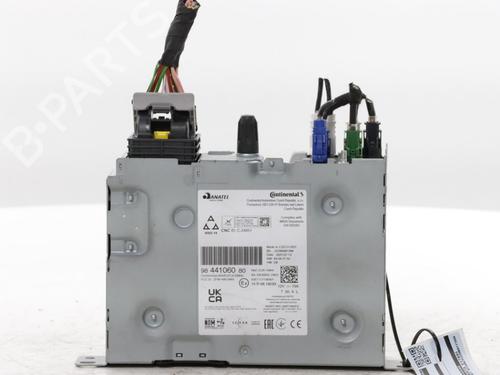 Autoradio PEUGEOT 3008 II SUV (MC_, MR_, MJ_, M4_) 1.5 BlueHDi 130 (131 hp) 31261199