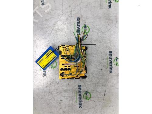 fuse-box-peugeot-2008-i-cu_-2013-40578644 main image