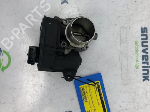 Used Throttle body Throttle body 18662099 18662099