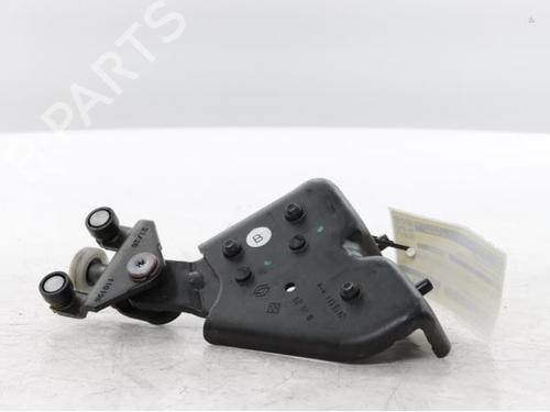 Used Interior handle Interior handle RENAULT MASTER IV Van (F8__) BLUE DCI 130 (F8M2) (130 hp) 40586444 40586444