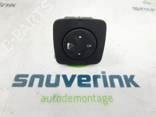 Used Switch Switch RENAULT GRAND SCÉNIC III (JZ0/1_) 1.5 dCi (JZ09, JZ0D, JZ10, JZ14, JZ1G, JZ29, JZ2C) (110 hp) 16983797 16983797