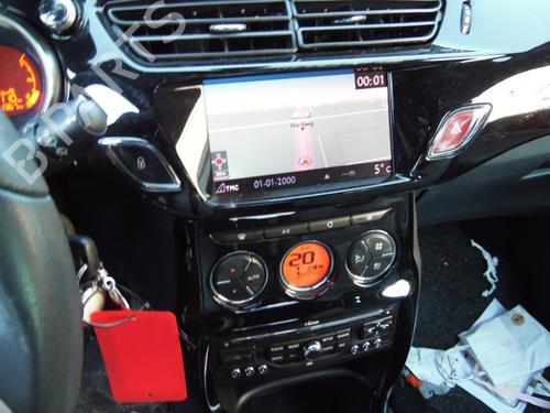 Used Display monitor CITROËN DS3 (SA_) 1.6 VTi 120 (120 hp) 20500099