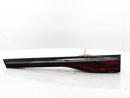 right-taillight-renault-megane-e-tech-suv-2021-40527361 main image