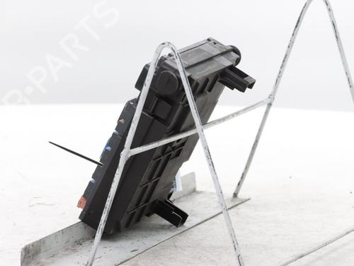 Fuse box PEUGEOT 508 I (8D_) 2.0 HDi Hybrid4 AWC | BP34057972E1 - Image 3
