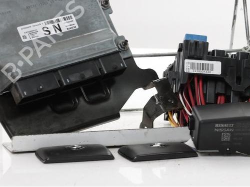 Used Engine control unit (ECU) Engine control unit (ECU) RENAULT ZOE Hatchback Van (BFM_) Electric (BFMF) (109 hp) 38459960 38459960