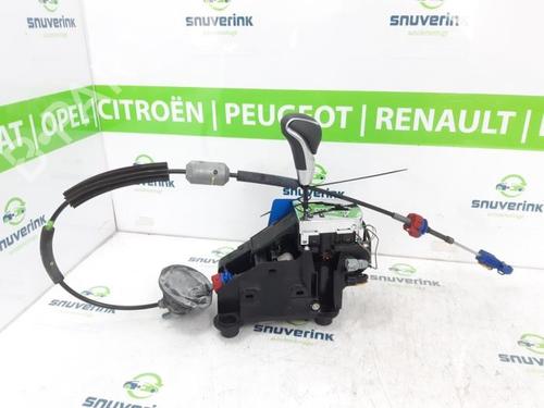 Used Gear lever Gear lever PEUGEOT 2008 I (CU_) 1.2 THP 110 / PureTech 110 (110 hp) 40577582 40577582