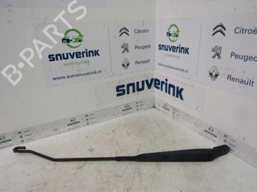 front-windshield-wiper-arm-renault-kangoo-express-fw01_-2008-40565177 main image