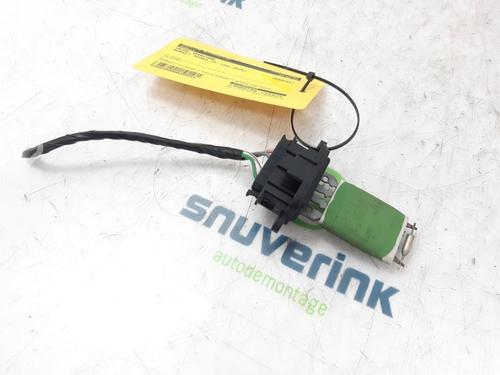 Used Heater resistor RENAULT TWINGO III (BCM_, BCA_) 1.0 SCe 70 (71 hp) 17027439
