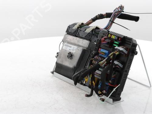 Engine control unit (ECU) PEUGEOT 5008 II (MC_, MJ_, MR_, M4_) 1.2 THP (MRHNYH, MRHNYW, MRHNSJ, MRHNSU, MRHNSM) | BP29069109M57 