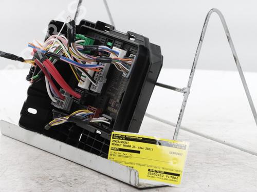 Fuse box RENAULT ARKANA I (LCM_, LDN_) 1.3 TCe 160 (LDN1) | BP34565093E1 - Image 2