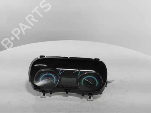 instrument-cluster-toyota-proace-van-mdz_-2016-27688224 main image