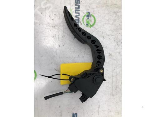 Used Pedal Pedal RENAULT TRAFIC III Van (FG_) 2.0 dCi 120 (FGMN) (120 hp) 40580840 40580840