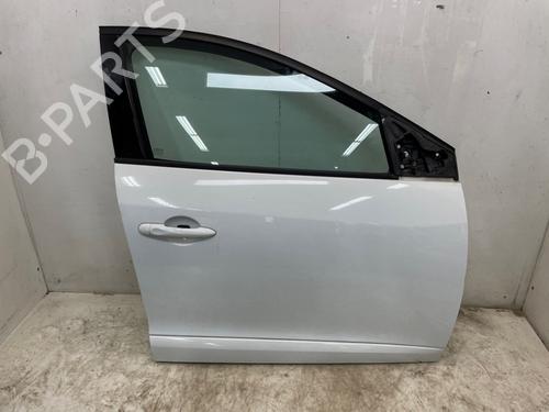 right-front-door-renault-megane-iii-hatchback-bz01_-b3_-2008-31960936 main image