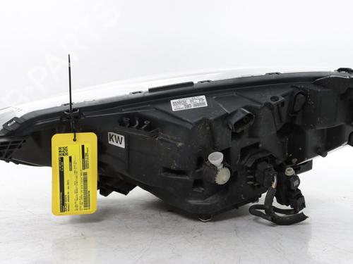 Right headlight RENAULT ARKANA I (LCM_, LDN_) 1.6 E-TECH 145 (LDMU) | BP31961038C29 