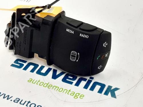 steering-wheel-controls-renault-megane-iii-hatchback-bz01_-b3_-2008-40570662 main image