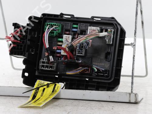 Used Fuse box Fuse box RENAULT CAPTUR II (HF_) E-TECH 145 (HFMU) (143 hp) 34564831 34564831