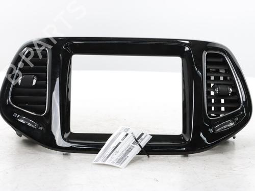 Used Air vent Air vent 38111118 38111118