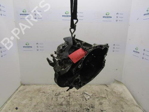 Girkasse CITROËN C5 I (DC_) 2.0 16V (DCRFNC, DCRFNF) (136 hp) 13188937