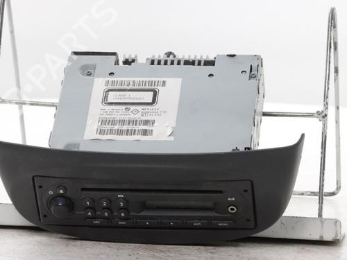 Used Radio Radio 37660146 37660146