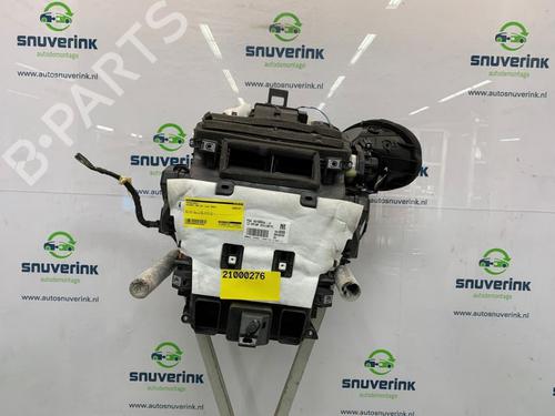 Used Heater matrix box PEUGEOT 208 II (UB_, UP_, UW_, UJ_) e-208 (136 hp) 25776618