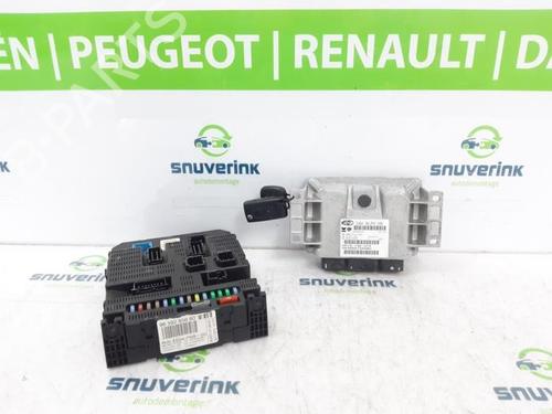 Used Engine control unit (ECU) Engine control unit (ECU) CITROËN C4 I (LC_) 1.4 16V (88 hp) 40577544 40577544