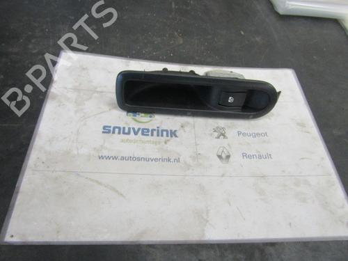 Used Switch RENAULT MEGANE II Estate (KM0/1_) 1.6 16V (112 hp) 17027418