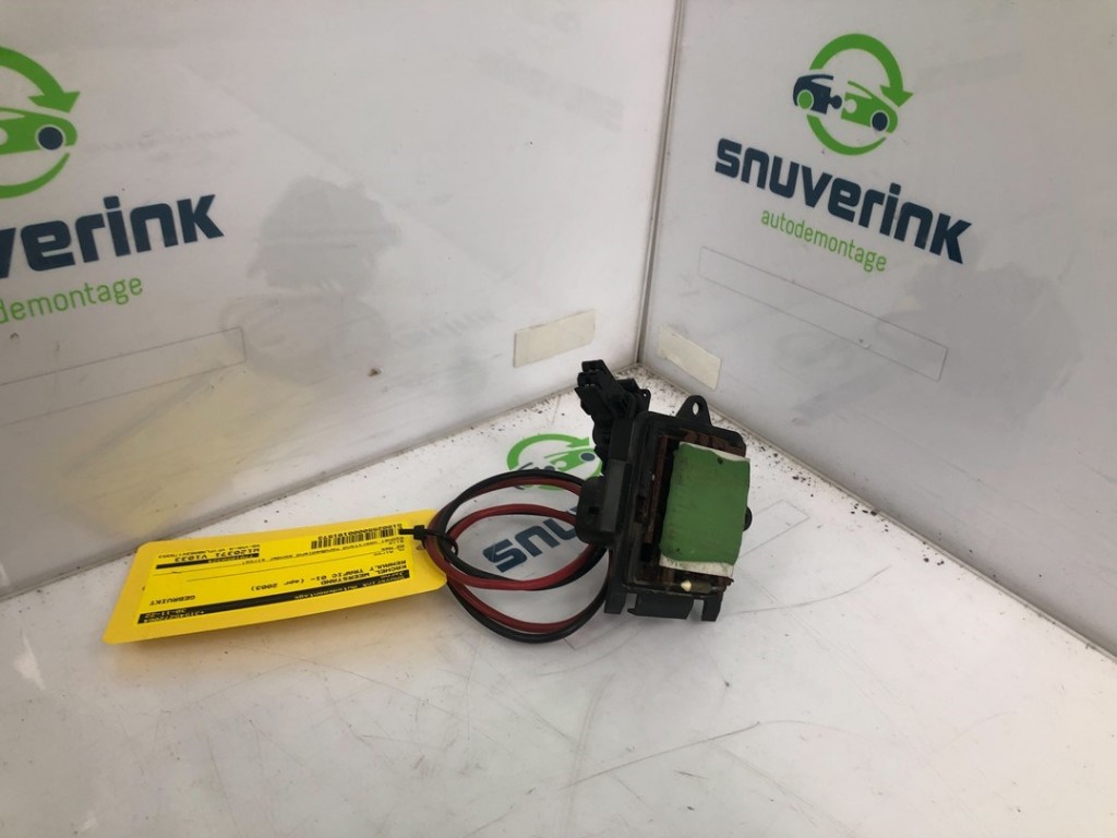 Heater resistor RENAULT TRAFIC II Van (FL) 1.9 dCi 80 (FL0B) 11782308