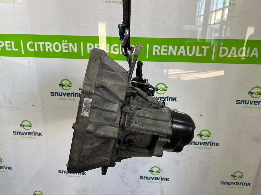 Transmission Avant Droite Occasion – Renault Kangoo I (2001) – Réf 8200687740, Moteur K9K A7