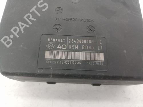 Fuse box RENAULT MEGANE III Hatchback (BZ0/1_, B3_) 1.5 dCi (BZ09, BZ0D, BZ1W, BZ29, BZ14) | BP38321032E1 - Image 2