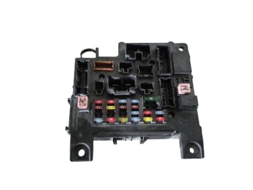 Used Fuse box PEUGEOT 4007 (VU_, VV_) 2.2 HDi (156 hp) 30479539