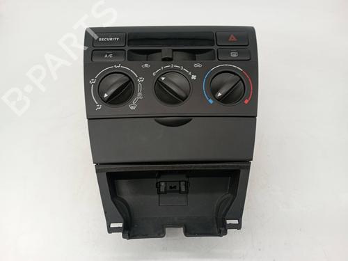 Commande Chauffage TOYOTA COROLLA (_E12_) 1.4 VVT-i (ZZE120_, ZZE120R) (97 hp) 13407171