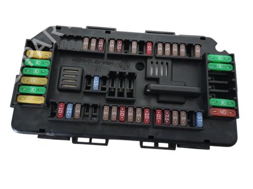 Used Fuse box BMW 1 (F21) 118 d (150 hp) 30326001
