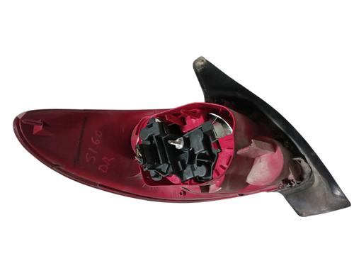 Right taillight PEUGEOT 206 Hatchback (2A/C) 2.0 HDI 90 | BP30121216C35