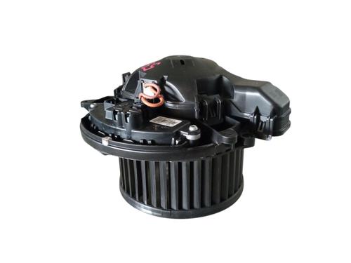 Used Heater blower motor BMW 1 (F21) 118 d (150 hp) 29498439
