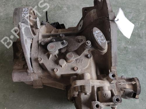 Gearbox CHRYSLER VOYAGER IV (RG, RS)  | BP15887785M3 