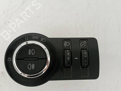 Used Headlight switch CHEVROLET ORLANDO (J309) [2010-2025]  15806097