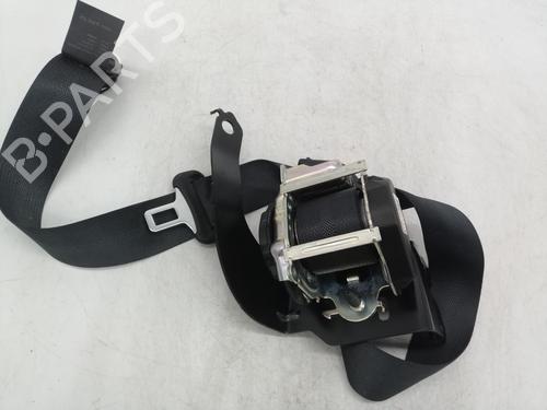 rear-right-seatbelt-nissan-juke-f16_-2019-32721695 main image