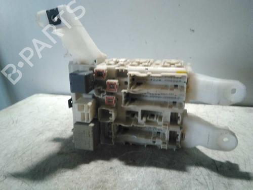 Fuse box TOYOTA AURIS (_E15_)  | BP5872521E1 