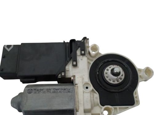 Left front window motor SEAT LEON (1M1) | BP30143297E21