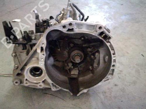 Used Gearbox NISSAN MICRA III (K12) 1.4 16V (88 hp) 5587904