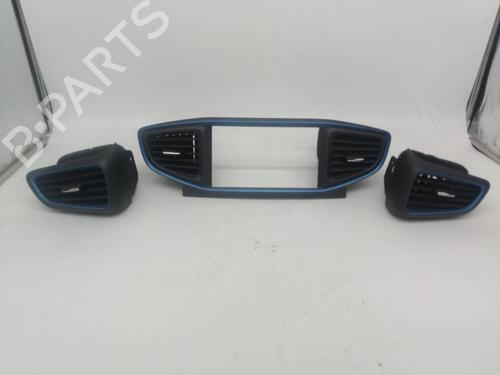 Used Air vent HYUNDAI IONIQ (AE) Elektro (34 hp) 11656308