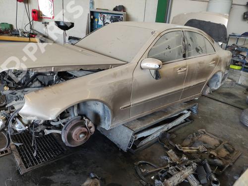 MERCEDES-BENZ E-CLASS (W211)    1018567