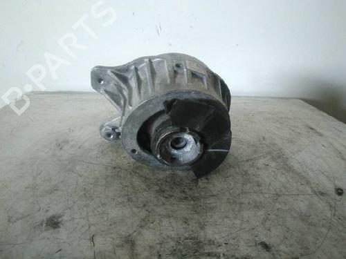 Used Engine mount MERCEDES-BENZ C-CLASS (W205) C 220 d 4-matic (205.005) (170 hp) 10252101