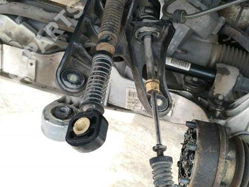 Used Manual gearbox selector Manual gearbox selector VW PASSAT B6 (3C2) 2.0 TDI (110 hp) 7416556 7416556